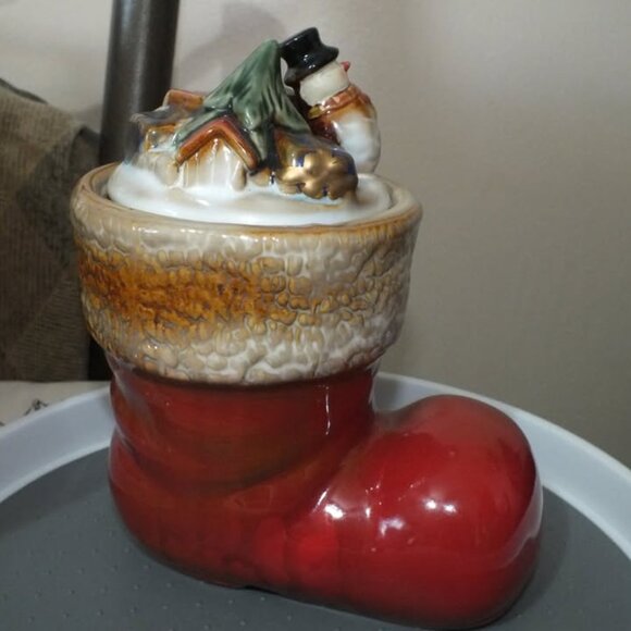 2012 Christmas Gibson Home Santa's Boot Cookie Jar - Picture 3 of 7